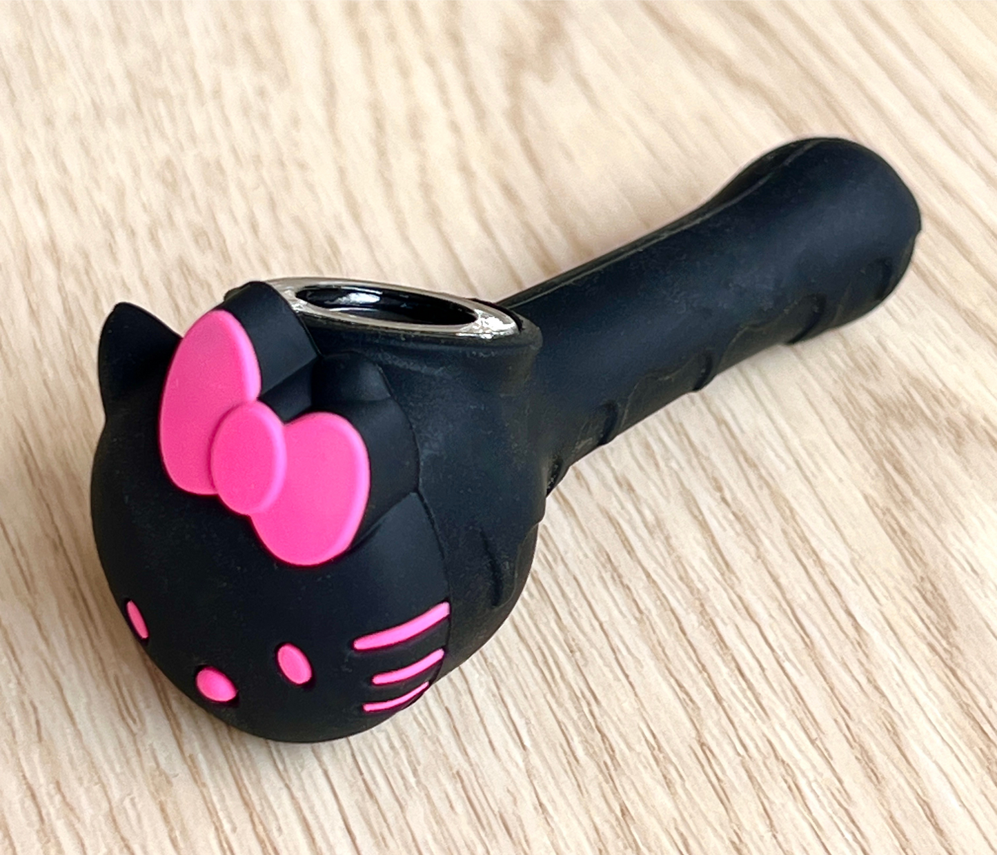 Hello Kitty Silicone Hand Pipe | In White and Black