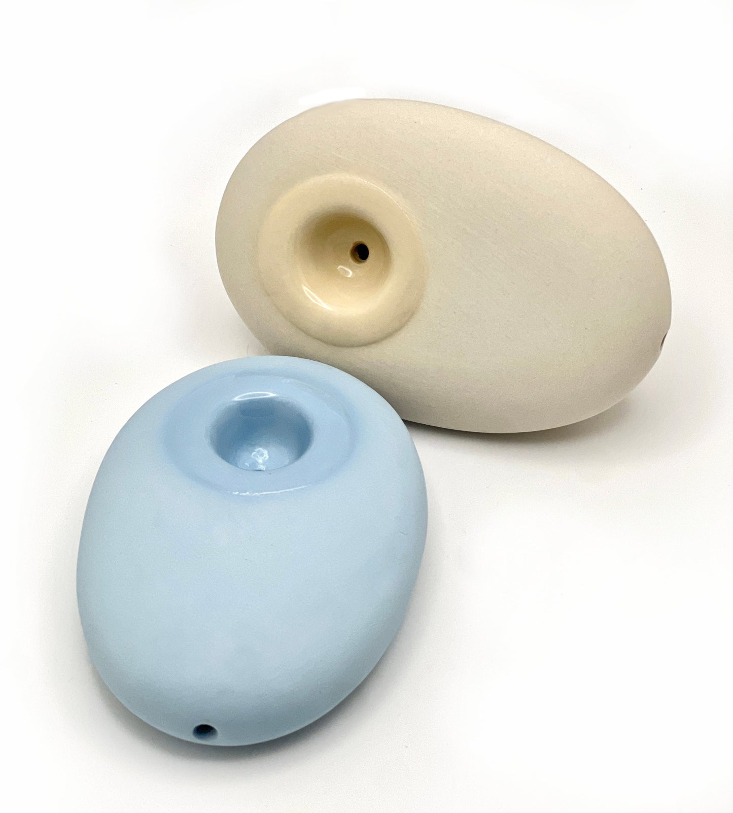 Ceramic Oval Palm Stone Hand Pipe | Matte Porcelain in White and Blue